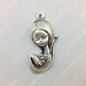 Medalla Virgen Niña