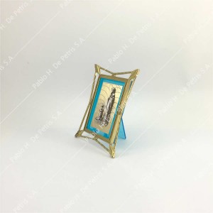 8122-Virgen de Lourdes - Adorno