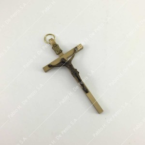 B5- Cruz de pared