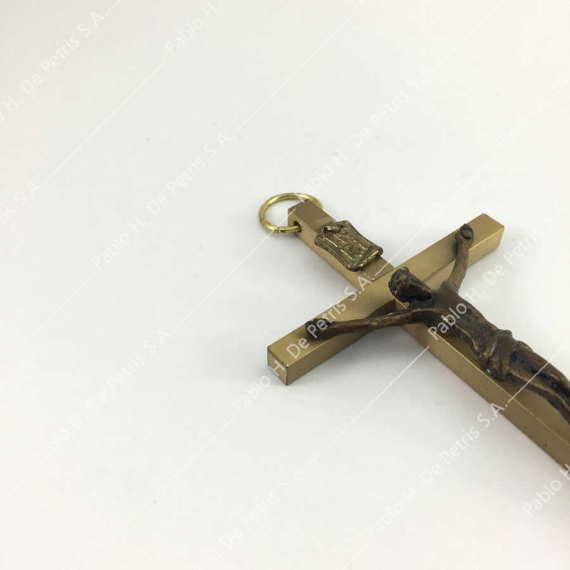 B5- Cruz de pared