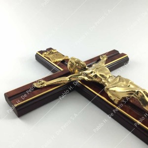 B6-D- Cruz de pared