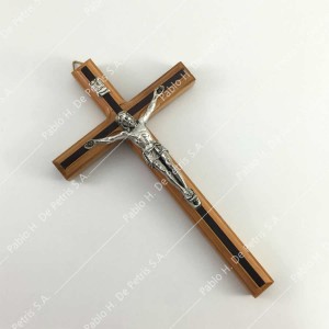 B83 - Cruz de pared