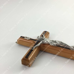 B83 - Cruz de pared